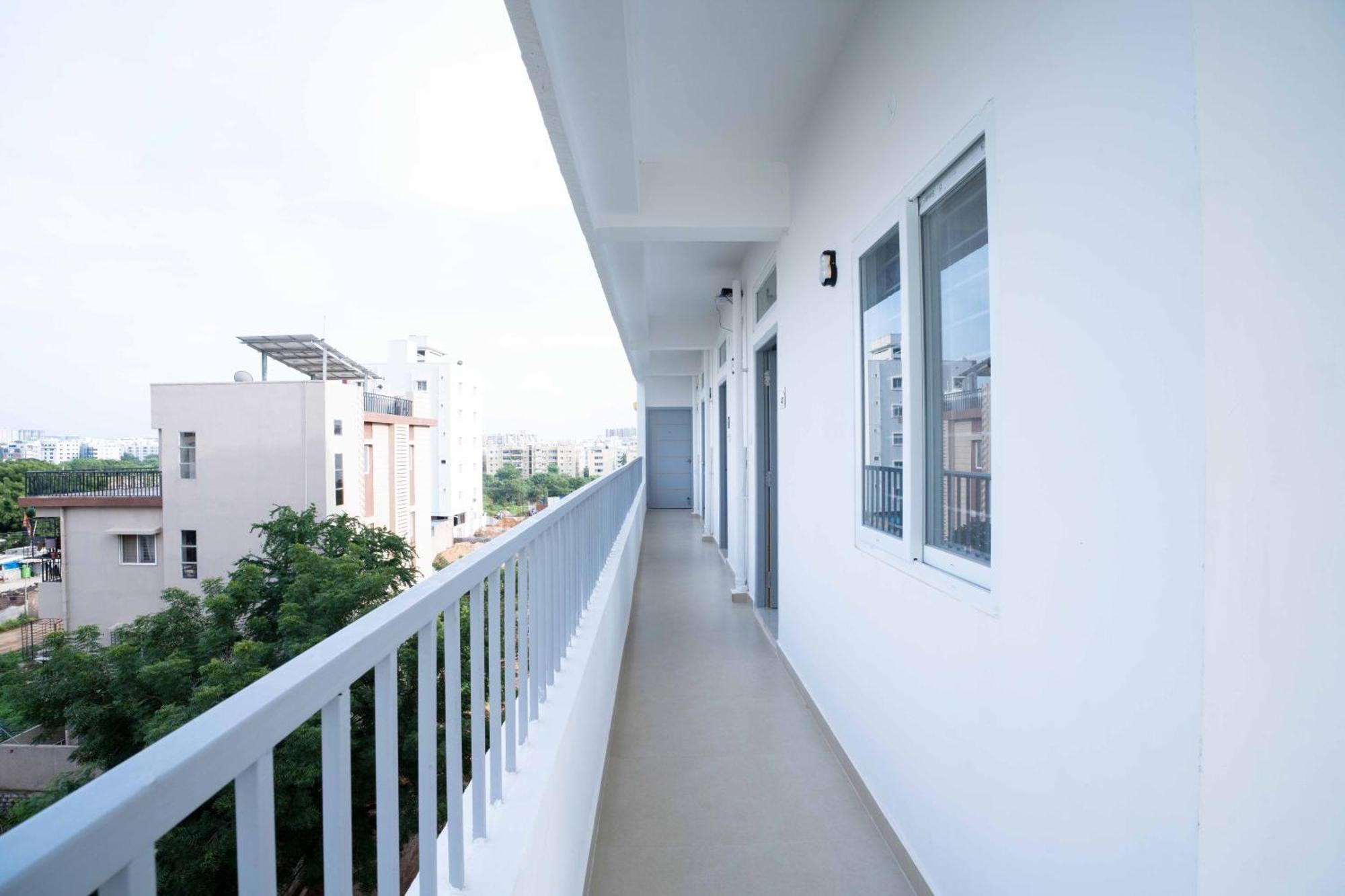 Yellow Bells Studios And Suites Gachibowli Exterior photo