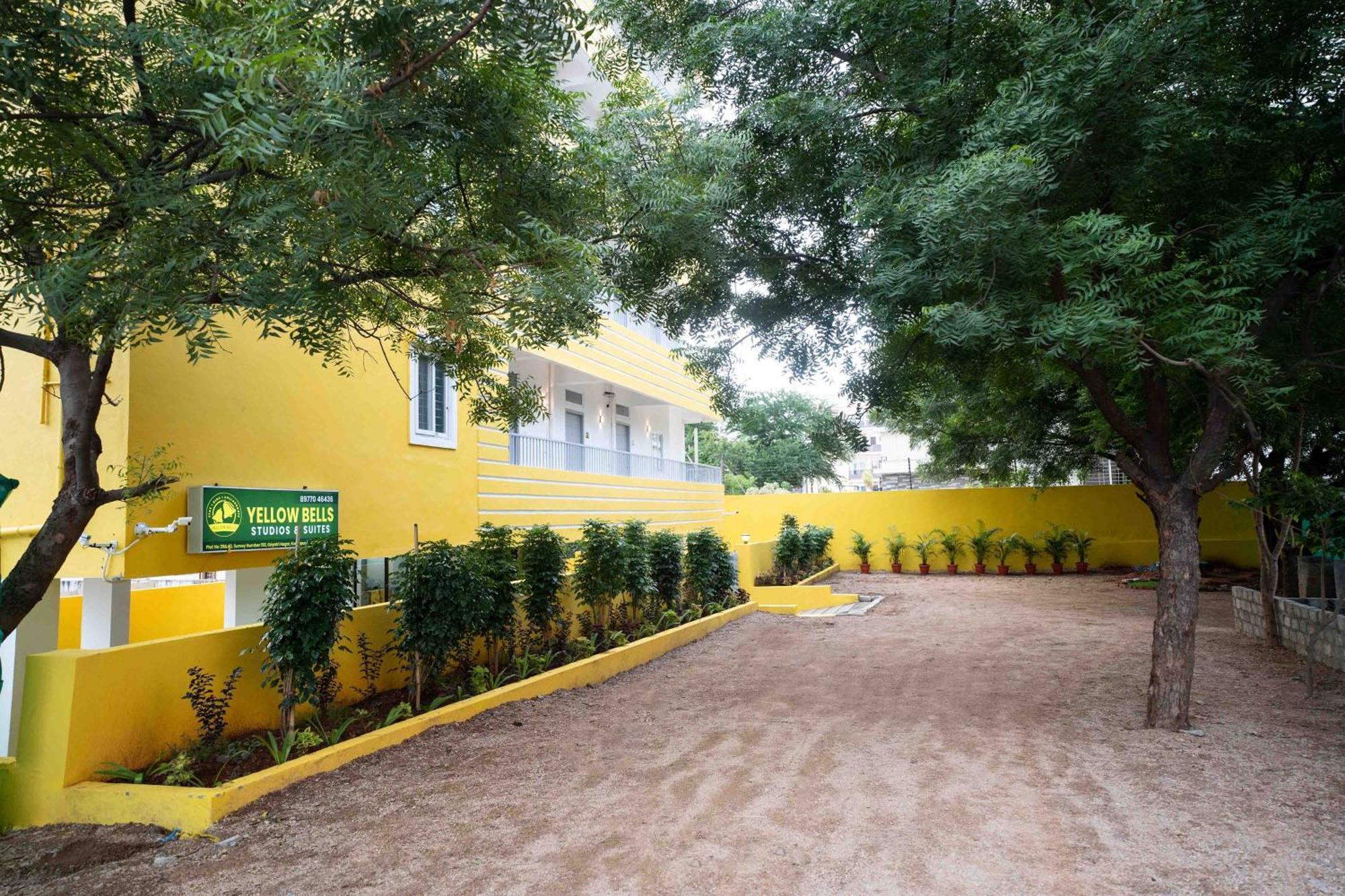 Yellow Bells Studios And Suites Gachibowli Exterior photo