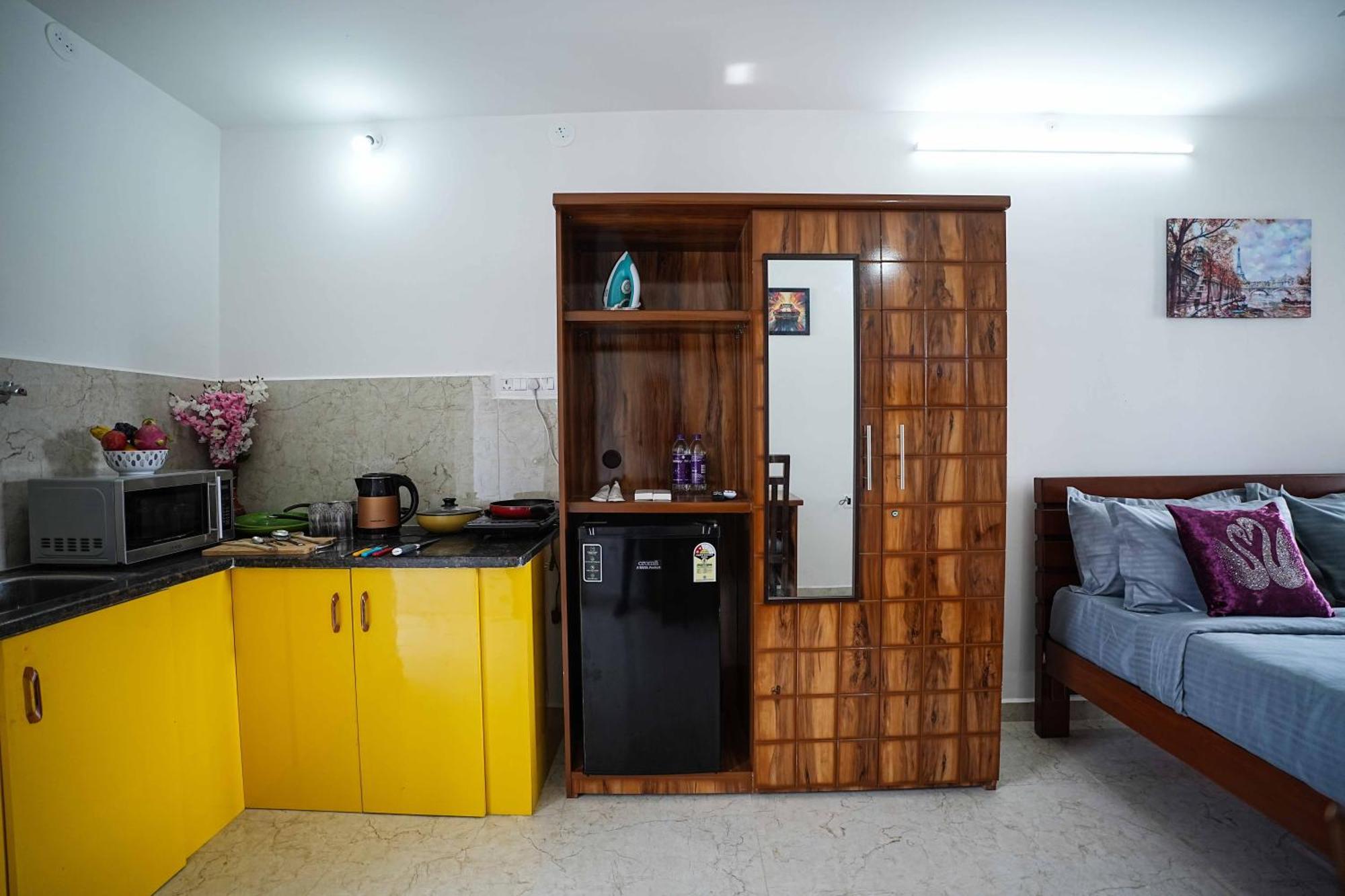 Yellow Bells Studios And Suites Gachibowli Exterior photo