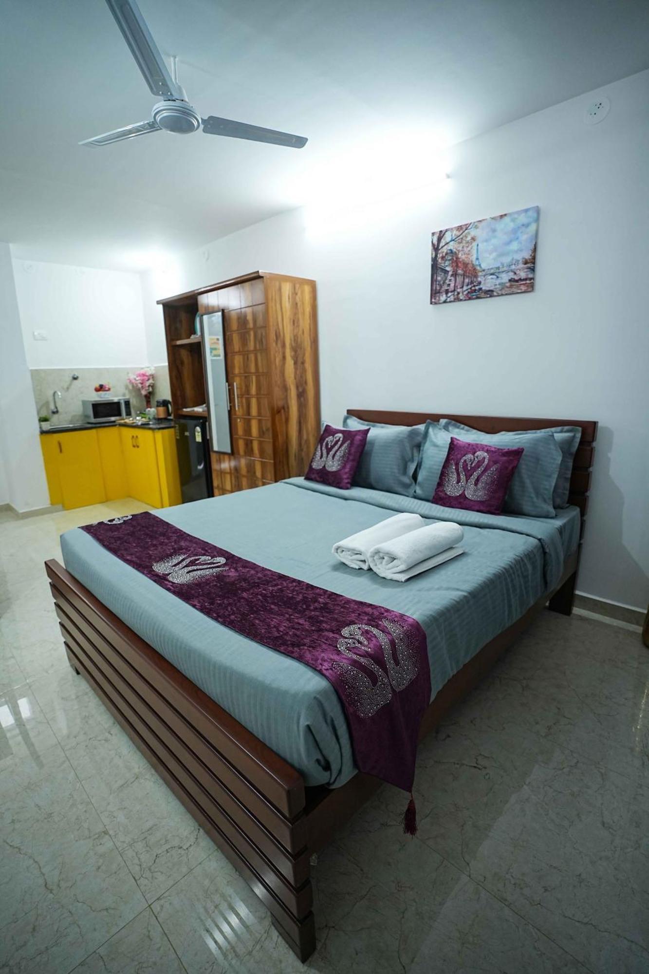 Yellow Bells Studios And Suites Gachibowli Exterior photo